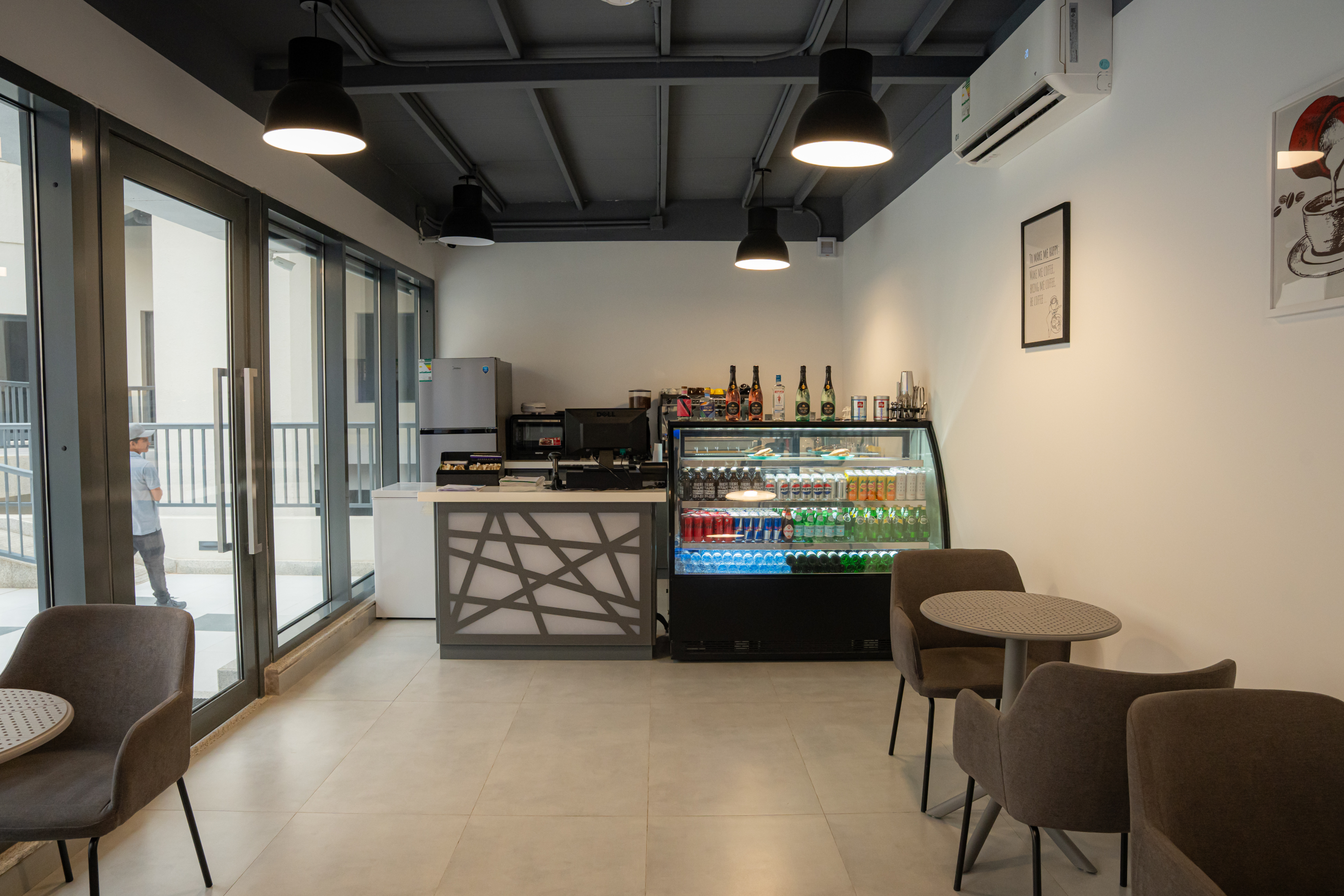 mena house compound in riyadh cafe scaled